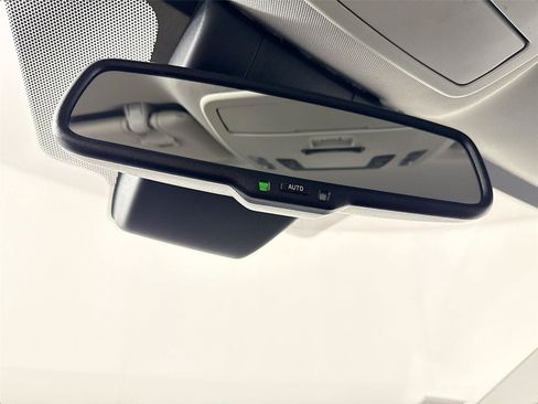 Certified 2026 Toyota Sienna LE FWD image 21