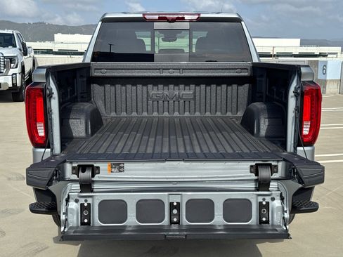 Used 2026 GMC Sierra 1500 Denali AWD/4WD image 11