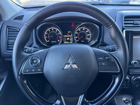 Used 2024 Mitsubishi Outlander Sport 2.0 ES image 15