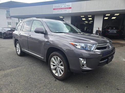 Used 2013 Toyota Highlander Limited AWD/4WD image 21