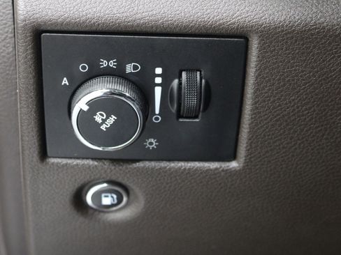 Used 2014 Jeep Grand Cherokee Summit image 10