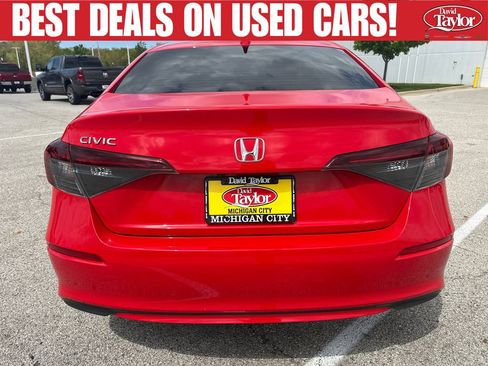 Used 2025 Honda Civic LX image 4