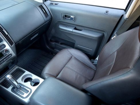 Used 2010 Ford Edge Limited image 18