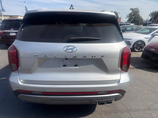 Used 2025 Hyundai Palisade SEL FWD image 3