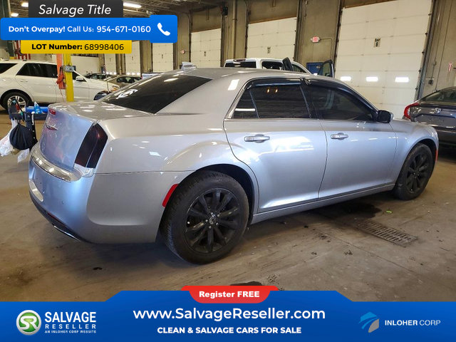 Used 2017 Chrysler 300 Limited w/ 300 Premium Group AWD/4WD image 4