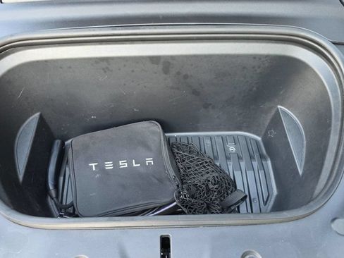 Used 2021 Tesla Model Y Long Range AWD/4WD image 40