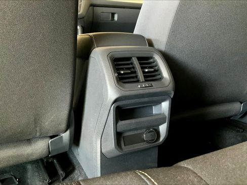 Certified 2023 Volkswagen Tiguan S image 32