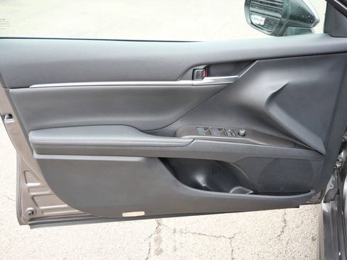 Used 2024 Toyota Camry XSE FWD image 27