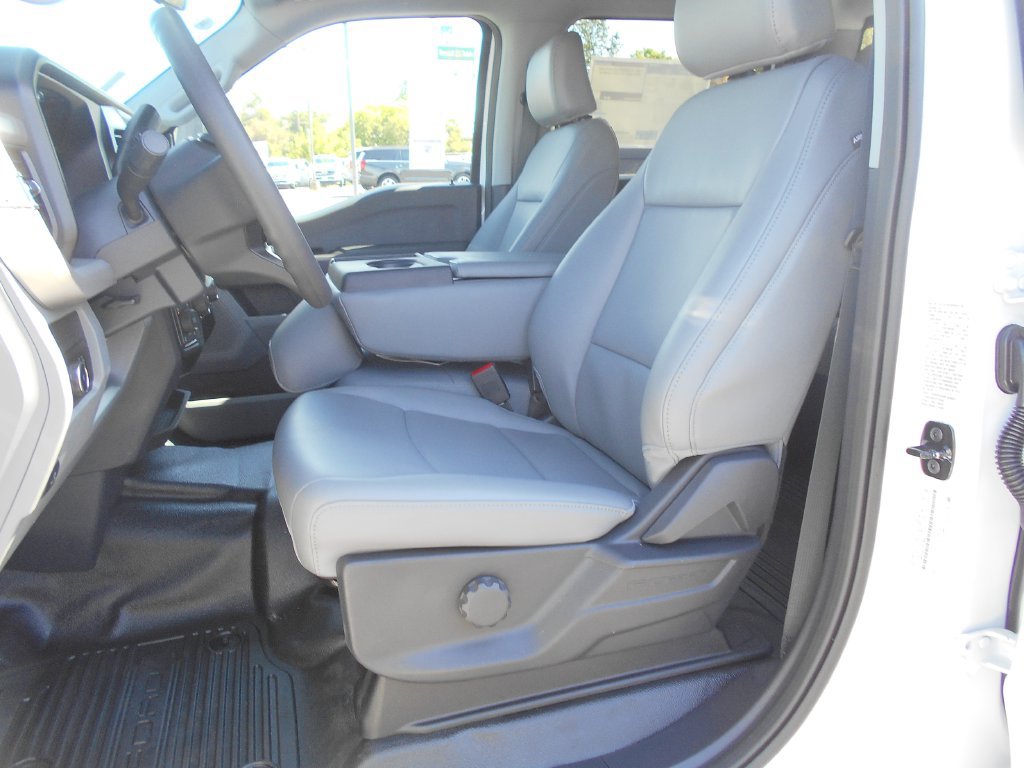 New 2026 Ford F350 XL w/ XL Chrome Package AWD/4WD image 10