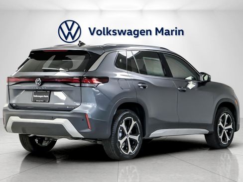 New 2026 Volkswagen Tiguan SE image 5