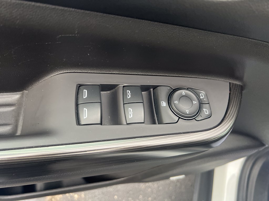 Used 2022 GMC Acadia SLT w/ Elevation Edition AWD/4WD image 13