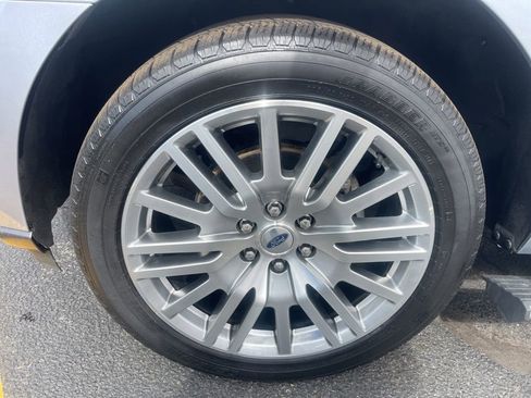 Used 2024 Ford Expedition Limited AWD/4WD image 27