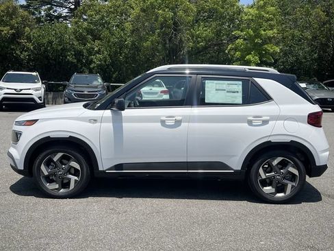 New 2026 Hyundai Venue SEL FWD image 10