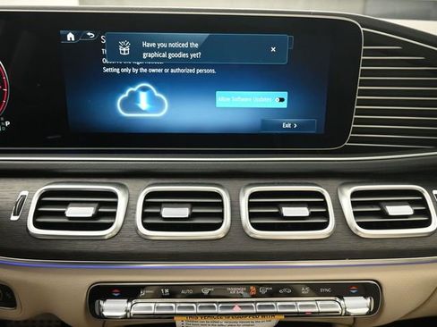 New 2026 Mercedes-Benz GLS 450 4MATIC image 11