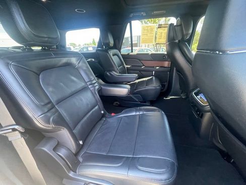 Used 2023 Lincoln Navigator Reserve RWD image 26