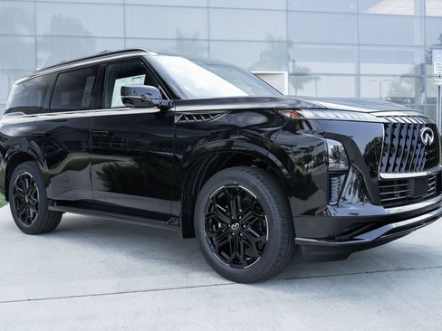 New 2026 INFINITI QX80 4WD w/ Sport Exterior Package image 2