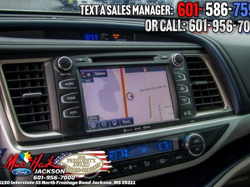 Used 2018 Toyota Highlander XLE image 17