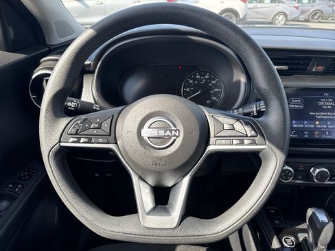 Used 2023 Nissan Kicks SV FWD image 16