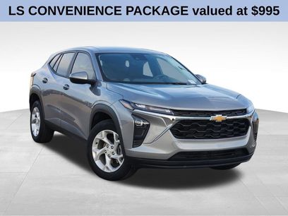 Used 2024 Chevrolet Trax LS w/ LS Convenience Package