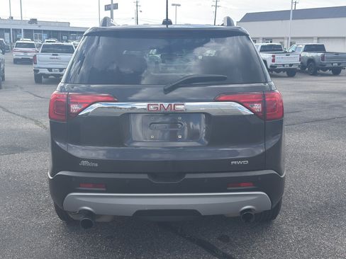 Certified 2017 GMC Acadia SLT AWD/4WD image 3