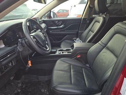 Used 2025 Lincoln Corsair Reserve w/ Towing Package image 9