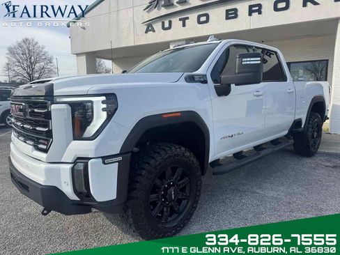 Used 2024 GMC Sierra 2500 AT4 w/ Technology Package image 2