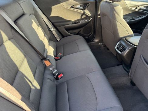 Used 2024 Chevrolet Malibu LT image 9
