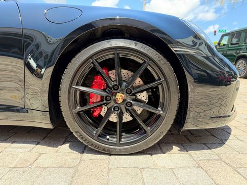 Used 2021 Porsche 911 Carrera 4 AWD/4WD image 26