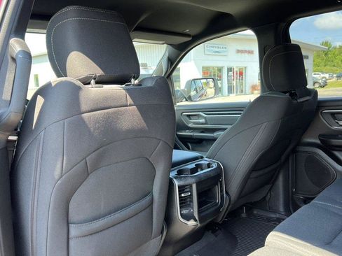 Used 2022 RAM 1500 Big Horn AWD/4WD image 33