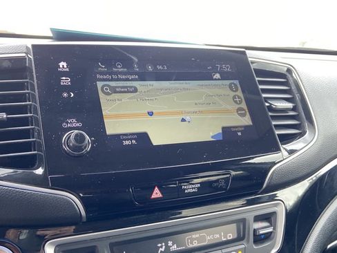 Used 2021 Honda Pilot Touring image 38