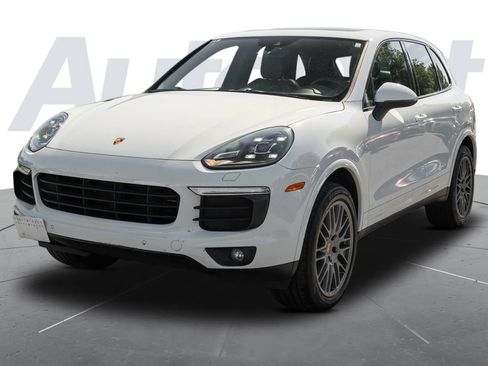 Used 2017 Porsche Cayenne AWD/4WD image 5