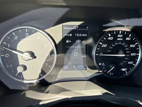 Used 2023 Subaru Ascent Premium w/ Convenience Package image 16