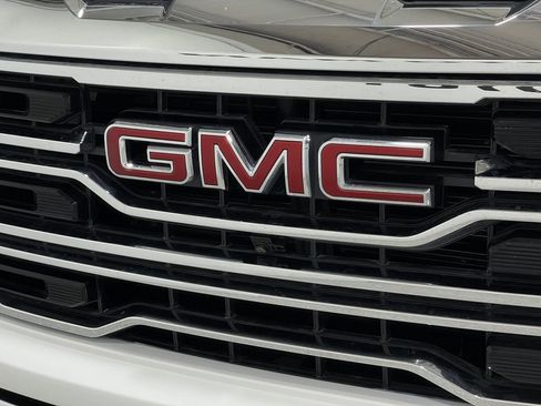 Used 2023 GMC Sierra 1500 AT4 w/ Technology Package image 38