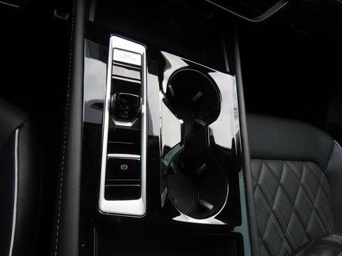 Certified 2024 Volkswagen Atlas SEL Premium R-Line image 33