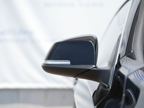 Used 2017 BMW 430i Convertible image 11