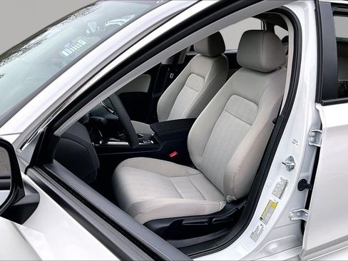 Used 2024 Honda Civic LX image 17