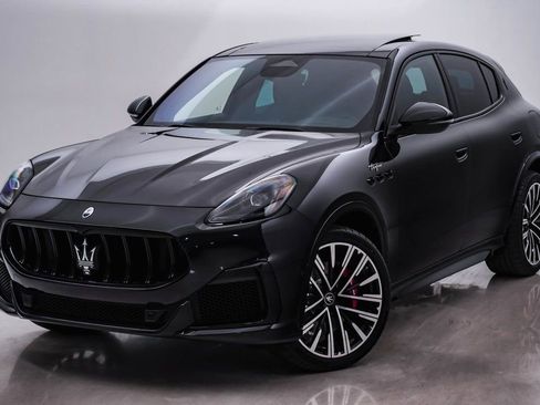 New 2025 Maserati Grecale Trofeo image 3