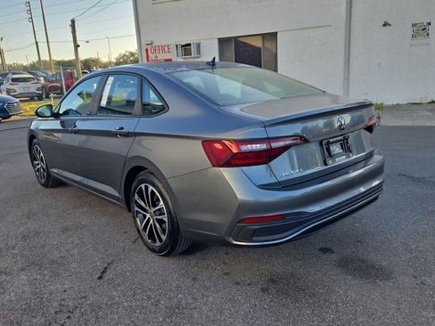 Used 2024 Volkswagen Jetta Sport image 12