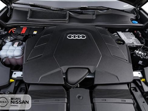 Used 2021 Audi Q8 Premium AWD/4WD image 14