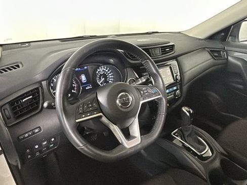 Used 2020 Nissan Rogue SV AWD/4WD image 13
