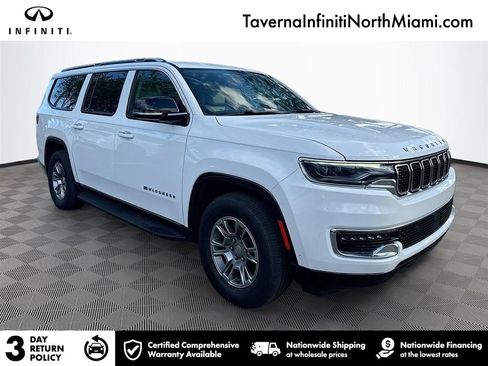 Used 2023 Jeep Wagoneer L Base image 1