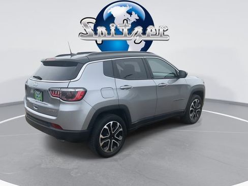 Used 2022 Jeep Compass Limited image 9