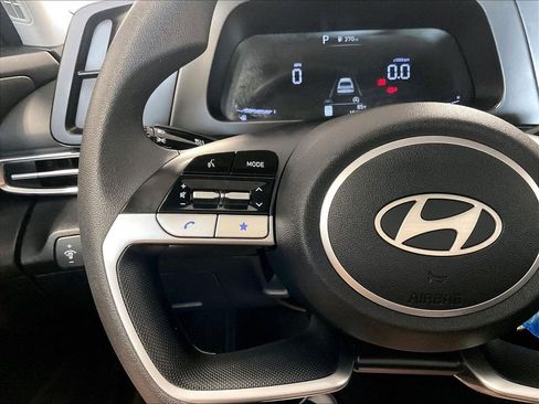 Used 2024 Hyundai Elantra SE FWD image 21