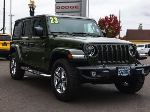 Used 2023 Jeep Wrangler Freedom Edition image 6
