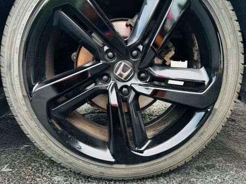 Used 2018 Honda Accord Sport image 10