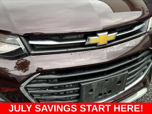 Used 2022 Chevrolet Trax LT w/ Driver Confidence Package AWD/4WD image 37