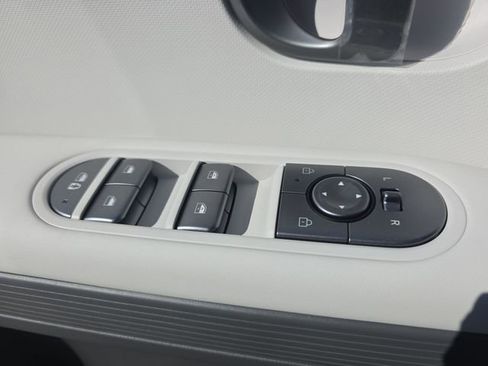 New 2026 Hyundai Ioniq 5 SEL image 38
