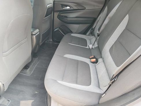 Used 2023 Chevrolet TrailBlazer LT FWD image 30