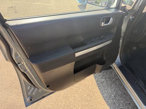 Used 2008 Mitsubishi Endeavor SE AWD/4WD image 24