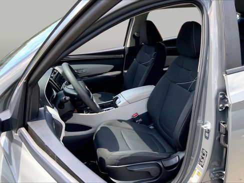 Used 2024 Hyundai Tucson SE AWD/4WD image 8